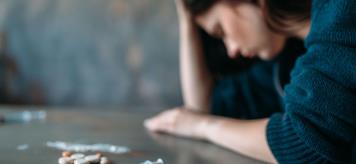 درمان افسردگی بعد از ترک متادون: چقدر طول می‌کشد؟ | 09102257075